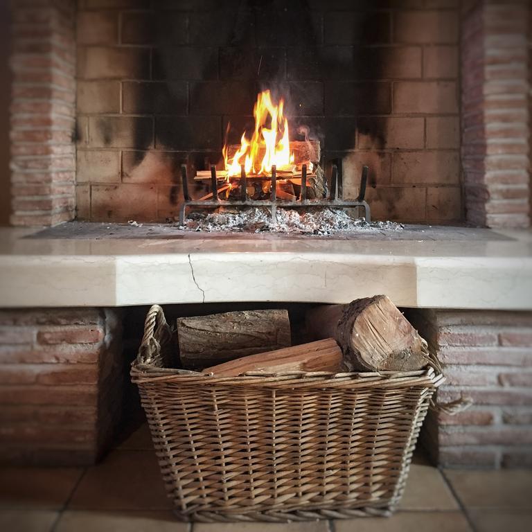 Agriturismo Borgo Tecla Rosa Bagian luar foto
