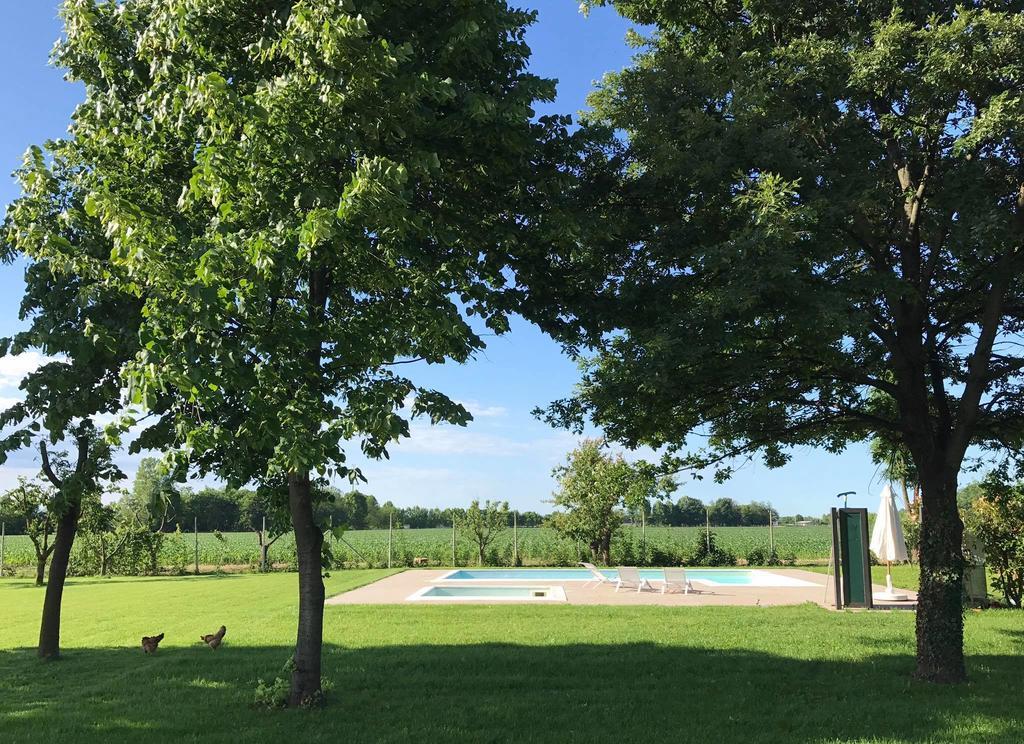 Agriturismo Borgo Tecla Rosa Bagian luar foto