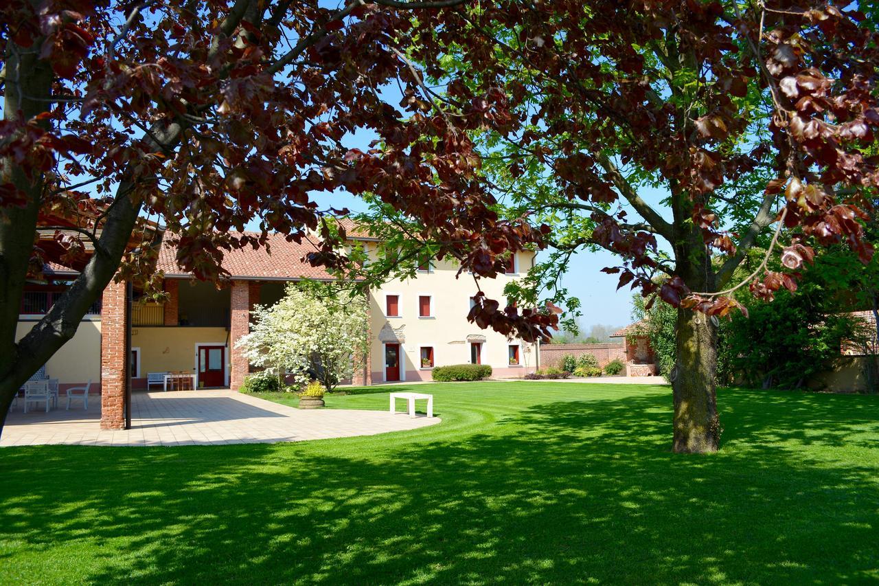 Agriturismo Borgo Tecla Rosa Bagian luar foto